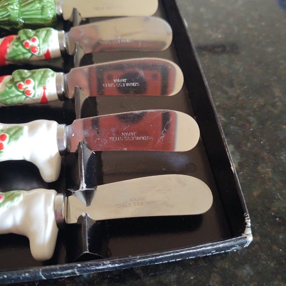 Vintage 1950s 60s Set of Novelty Christmas Theme Butter Spread Knives - Made in - Picture 4 of 11